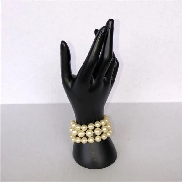 Vintage Marvella 3 Strand Faux Pearl Bracelet - Picture 2 of 5